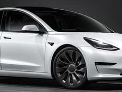 Vit Begagnad 2021 Tesla Model 3 Performance Sedan | 295 000 kr (Bra pris)