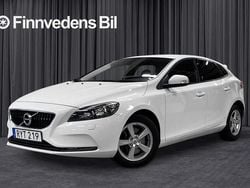 Vit Begagnad 2018 Volvo V40 Business Edition Halvkombi | 189 000 kr (Marknadspris)