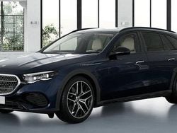 Mörkblå Begagnad 2023 Mercedes E300 Kombi | 725 000 kr
