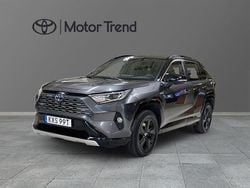 Grå Begagnad 2020 Toyota RAV4 Hybrid Style SUV | 335 000 kr (Lite dyr)