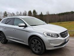 Silver Begagnad 2017 Volvo XC60 Standard SUV | 199 000 kr (Marknadspris)
