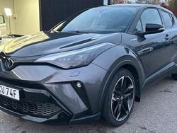 Grå Begagnad 2020 Toyota C-HR Sport SUV | 309 900 kr
