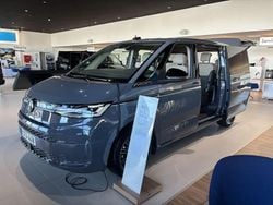 Grå Ny 2025 VW Multivan Style Van | 711 125 kr (Marknadspris)