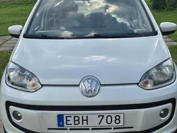 Vit Begagnad 2014 VW up! high up! Halvkombi | 45 000 kr (Marknadspris)
