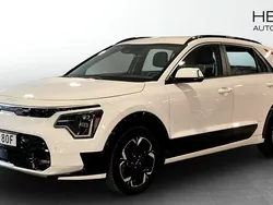 Vit (white) Begagnad 2022 Kia e-Niro SUV | 349 900 kr (Dyr)