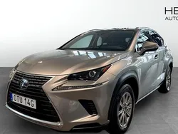 Begagnad 2019 Lexus NX300h SUV | 299 900 kr