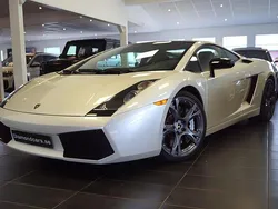 Vit Begagnad 2006 Lamborghini Gallardo Sportkupé | 1 169 000 kr