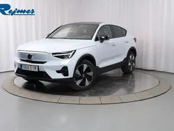 Ljusblå (cloud blue) Begagnad 2023 Volvo EC40 Plus SUV | 419 900 kr (Marknadspris)