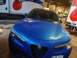 Blå Begagnad 2020 Alfa Romeo Stelvio SUV | 360 000 kr (Marknadspris)