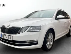 Vit Begagnad 2019 Skoda Octavia Kombi | 224 900 kr (Marknadspris)