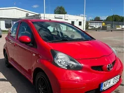 Röd Begagnad 2008 Toyota Aygo Halvkombi | 31 000 kr (Marknadspris)