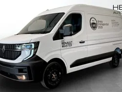 Vit (white) Ny 2025 Renault Master Van | 596 375 kr