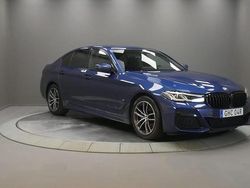 Blå Begagnad 2021 BMW 520 M Sport Sedan | 409 000 kr (Marknadspris)