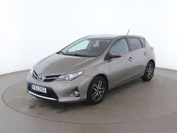 Brun Begagnad 2015 Toyota Auris Halvkombi | 133 000 kr (Marknadspris)