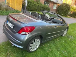 Grå Begagnad 2011 Peugeot 207 CC Cab | 49 000 kr (Bra pris)