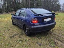 Begagnad 1999 Renault Mégane Halvkombi | 4 500 kr