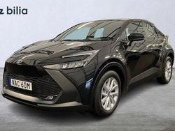 Svart Begagnad 2024 Toyota C-HR Active SUV | 315 000 kr (Bra pris)