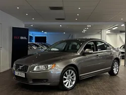 Grå Begagnad 2007 Volvo S80 Momentum Sedan | 59 900 kr (Marknadspris)
