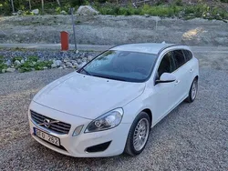 Vit Begagnad 2013 Volvo V60 Momentum Kombi | 102 000 kr (Bra pris)
