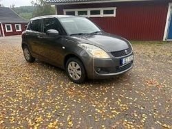 Grå Begagnad 2011 Suzuki Swift Halvkombi | 59 000 kr (Bra pris)