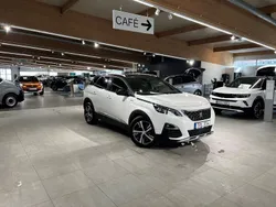 Vit Begagnad 2018 Peugeot 3008 GT-line SUV | 189 900 kr (Marknadspris)