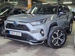 Grå Begagnad 2021 Toyota RAV4 Hybrid SUV | 300 000 kr