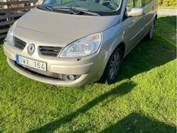 Silver Begagnad 2008 Renault Grand Scénic II Minibuss | 15 000 kr