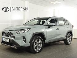 Grön Begagnad 2022 Toyota RAV4 Hybrid Active SUV | 364 900 kr (Bra pris)