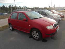 Röd Begagnad 2004 Skoda Fabia Halvkombi | 17 000 kr (Bra pris)
