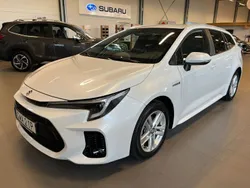 Vit Begagnad 2023 Suzuki Swace Kombi | 299 900 kr (Marknadspris)