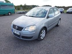 Silver (silver metallic) Begagnad 2008 VW Polo Halvkombi | 24 900 kr (Lite dyr)