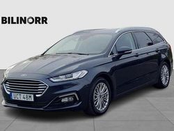 Blå Begagnad 2021 Ford Mondeo Titanium Kombi | 219 900 kr (Marknadspris)
