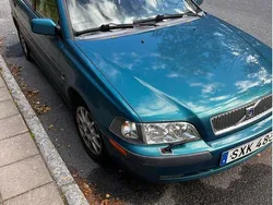 Blå Begagnad 2002 Volvo S40 Sedan | 5 000 kr
