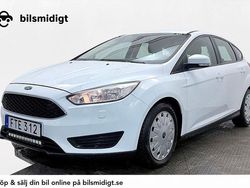 Vit Begagnad 2017 Ford Focus Trend Halvkombi | 99 800 kr (Marknadspris)