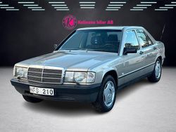 Grå Begagnad 1988 Mercedes 190 Sedan | 39 900 kr