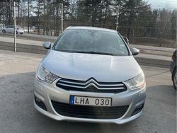 Silver Begagnad 2011 Citroën C4 Halvkombi | 34 000 kr (Marknadspris)