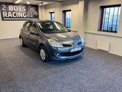 Blå Begagnad 2006 Renault Clio R.S. Halvkombi | 25 900 kr (Marknadspris)