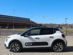 Vit Begagnad 2021 Citroën C3 PureTech Halvkombi | 139 900 kr (Bra pris)
