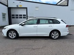 Vit Begagnad 2021 VW Golf VIII Kombi | 156 000 kr (Superpris)