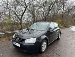 Svart Begagnad 2005 VW Golf IV Halvkombi | 55 000 kr (Marknadspris)