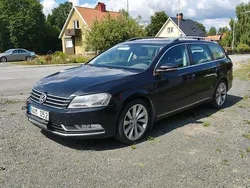 Svart Begagnad 2013 VW Passat Kombi | 16 000 kr