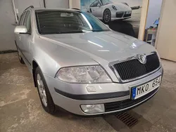 Silver Begagnad 2008 Skoda Octavia Kombi | 39 900 kr (Marknadspris)