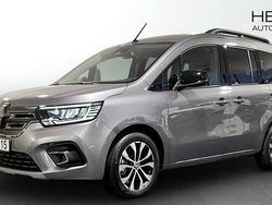 Grå Begagnad 2023 Renault Kangoo Minibuss | 379 900 kr (Dyr)
