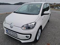 Vit Begagnad 2016 VW up! high up! Halvkombi | 106 000 kr (Lite dyr)