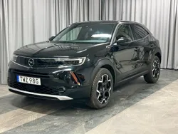 Svart Begagnad 2023 Opel Mokka Ultimate SUV | 229 900 kr (Marknadspris)