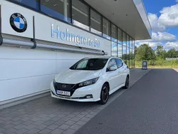 Vit Begagnad 2023 Nissan Leaf N-Connecta Halvkombi | 259 800 kr (Marknadspris)
