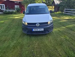 Vit Begagnad 2016 VW Caddy Maxi Minibuss | 115 000 kr (Marknadspris)