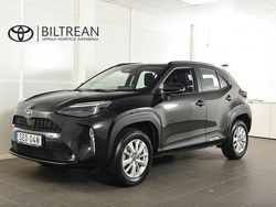 Svart Begagnad 2024 Toyota Yaris Cross Active SUV | 279 900 kr (Marknadspris)