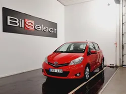 Röd Begagnad 2012 Toyota Yaris Active Halvkombi | 79 900 kr (Lite dyr)