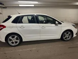 Vit Begagnad 2013 Citroën C4 Halvkombi | 42 500 kr (Bra pris)